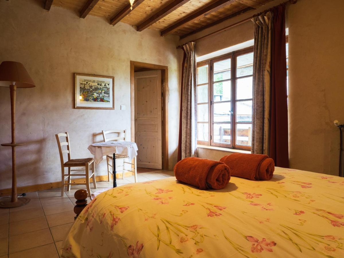 Au Fil Des Saisons Bed & Breakfast Les Cotes de Corps ภายนอก รูปภาพ