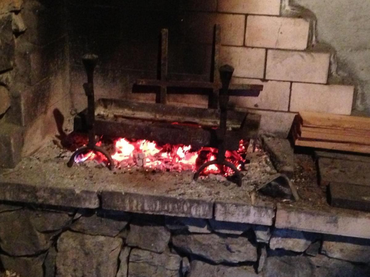 Au Fil Des Saisons Bed & Breakfast Les Cotes de Corps ภายนอก รูปภาพ